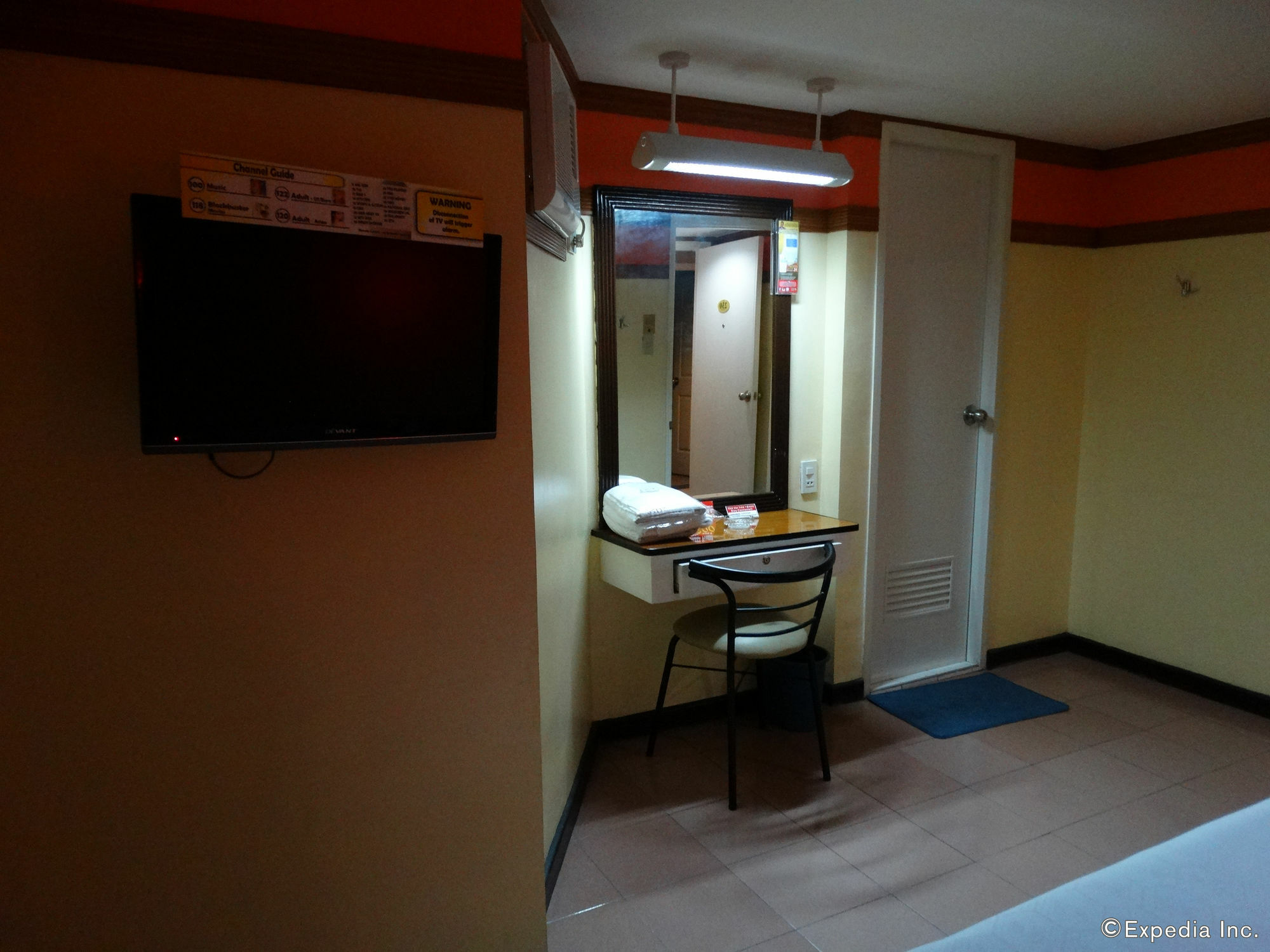 Hotel Sogo Pasay Wood Street Экстерьер фото